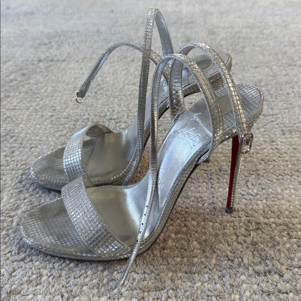 Christian Louboutin Loubi Queen 120MM Silver Pumps - Picture 4 of 11